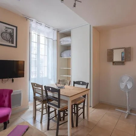 Apartment Les Bulles Carcassonnaises *