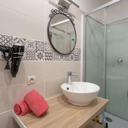 Apartment Les Bulles Carcassonnaises